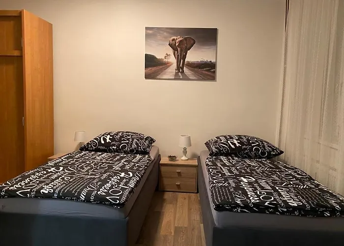 Cerny Tulipan - 2 شقة